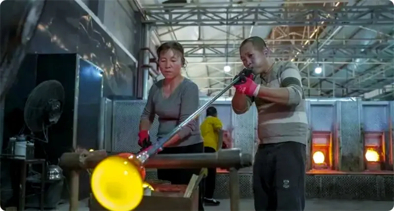 How was a glassware born3.jpg