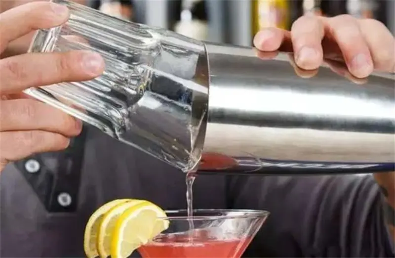 10 common cocktail glasses10.jpg