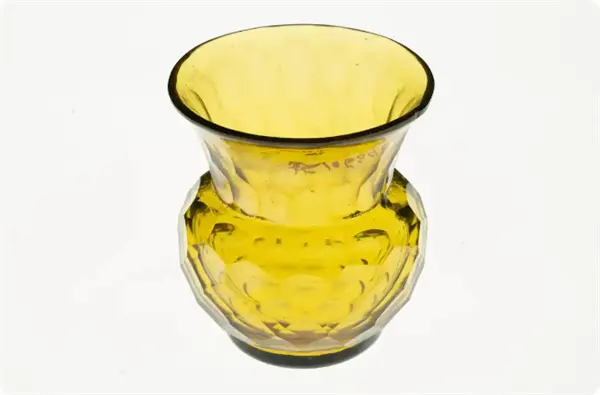 Chinese glass originated5.jpg