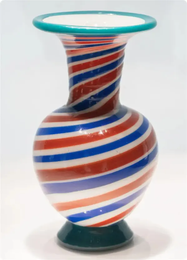 Chinese glass originated51.jpg