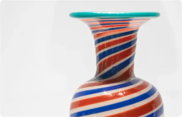 Chinese glass originated53.jpg