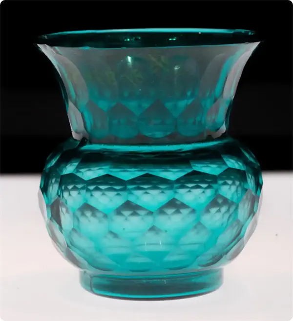 Chinese glass originated2.jpg